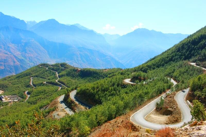 山路十八弯