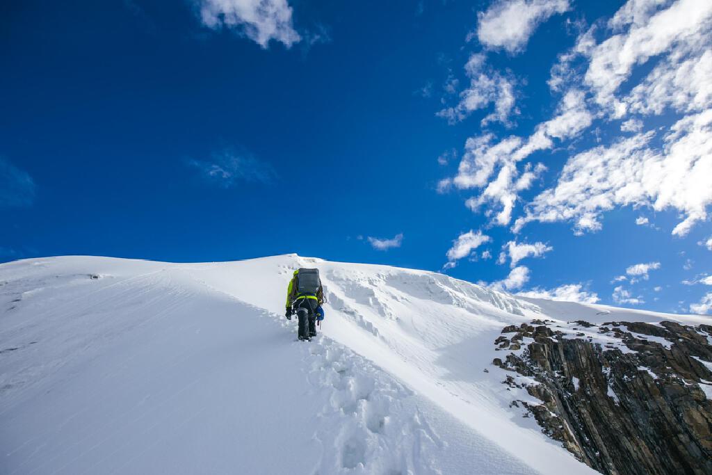 雪山1