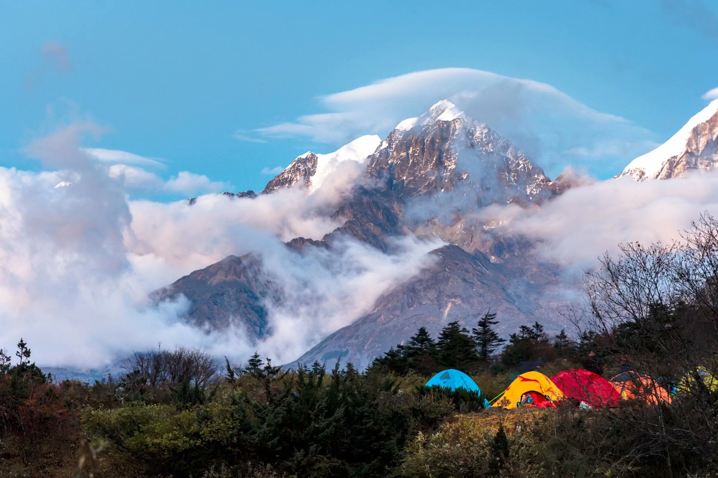 最后几个名额国庆1号成都集合轻装徒步贡嘎转山升级版贡嘎山大环线冷