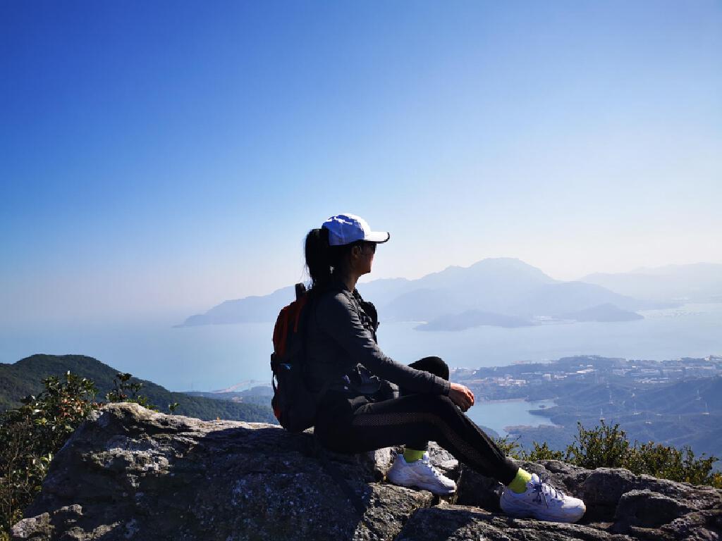 排牙山单人看海景