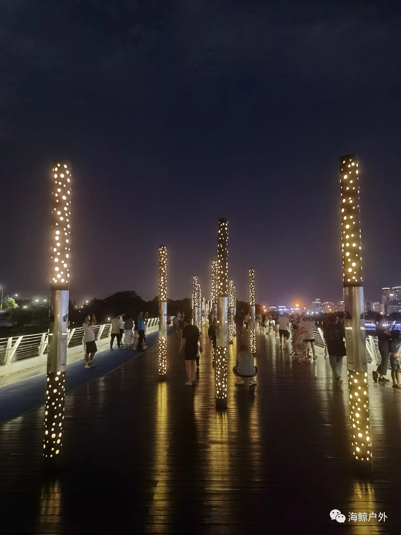 深圳湾人才公园周五休闲夜徒两小时517