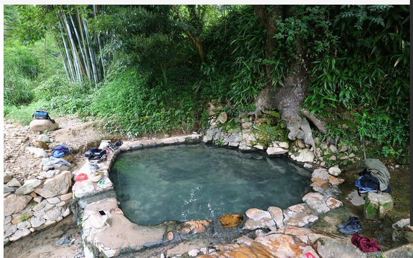 基本的露营装备(全程不住店);备用线路:新丰梅坑温泉村或禾溪村day2