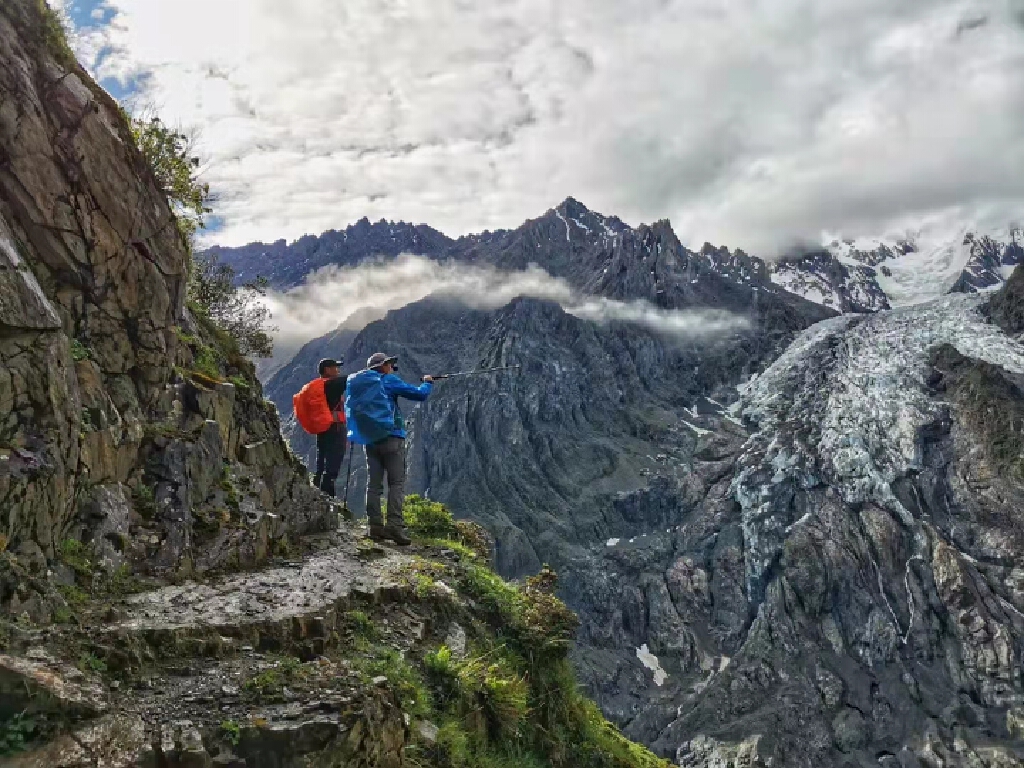 户外活动 | 虎跳峡高路徒步aa约伴 |户外运动|两步路户外旅游约伴网