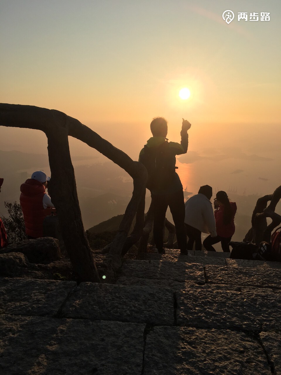 1.30号梧桐山山顶看日出93
