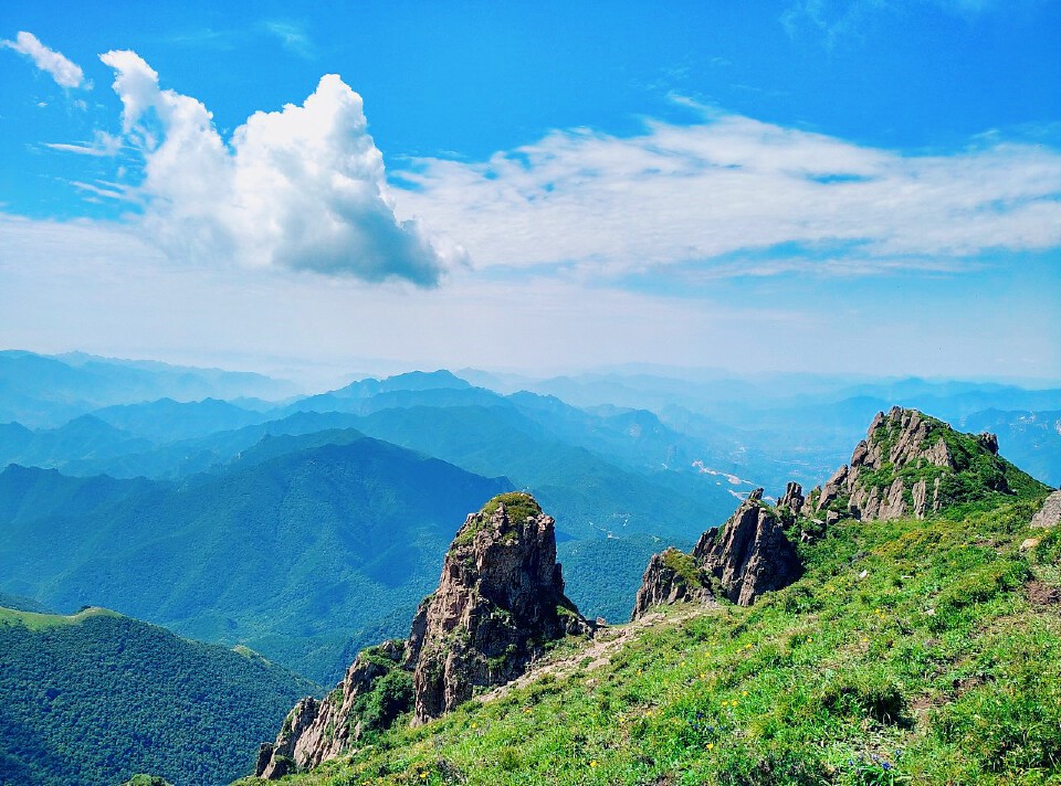 週末1日京西珠穆朗瑪東靈山聚靈峽百草甸靈山主峰爬山登山攝影