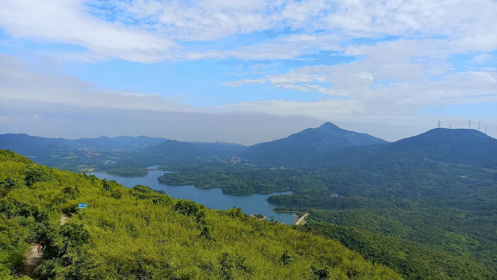 两步路公益活动清洁山野深圳打鼓嶂