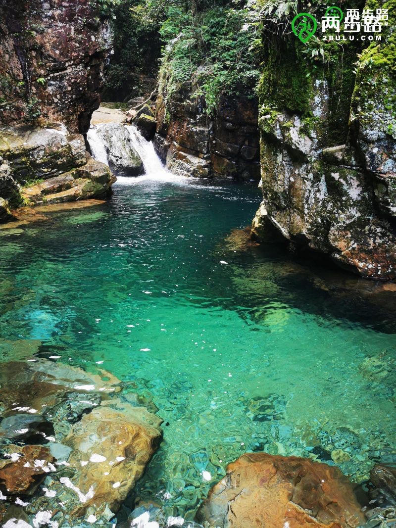 当前位置:>活动>联山双龙潭清远联山双龙潭溯溪,泡潭.