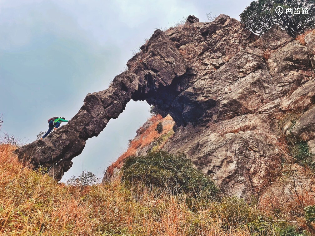 粤北第一峰黄牛石扫黄