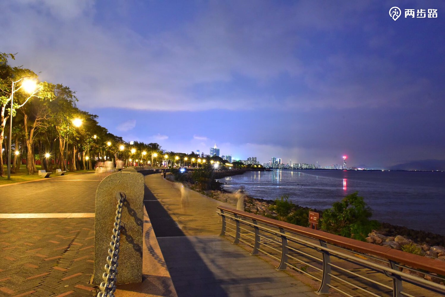 全程10公里,计划两半小时完成集合点:深圳湾公园地铁站d2出口路线