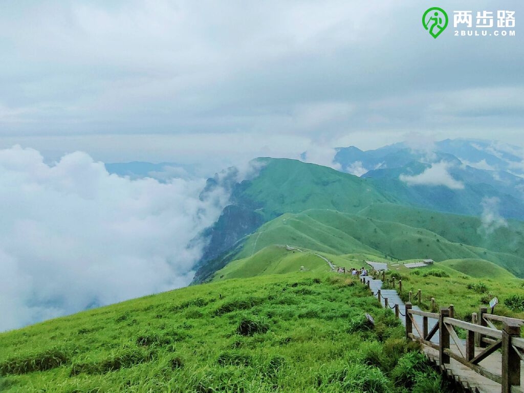 武功山全程穿明月山