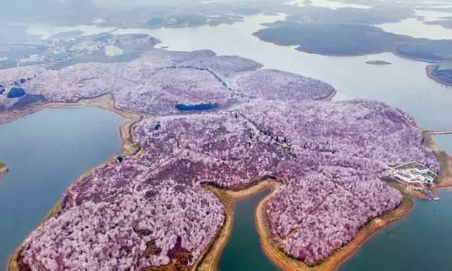 贵州小七孔风景区：集山水林洞湖瀑于一体，富含民族风情，媲美九寨沟