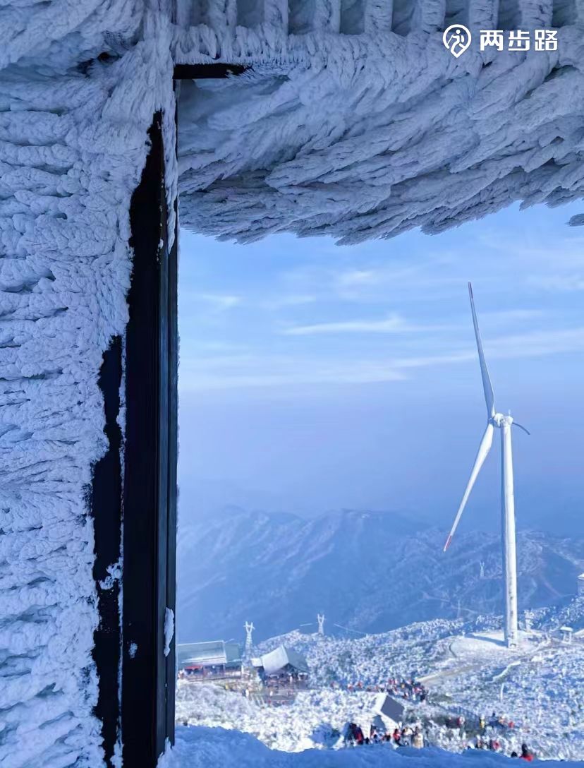 当前位置:>活动>云冰山看冰挂云冰山景区的每一个冬天都有 雾凇,雪凇