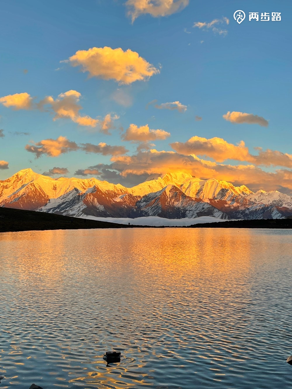 行摄贡嘎雪山看蜀山之王日照金山