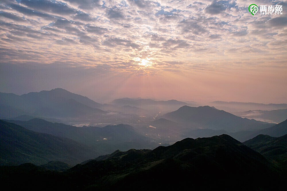 这次穿越后两座山莲银线:飞瓦古寺-莲花山顶-七星堆大海营地-银瓶山顶