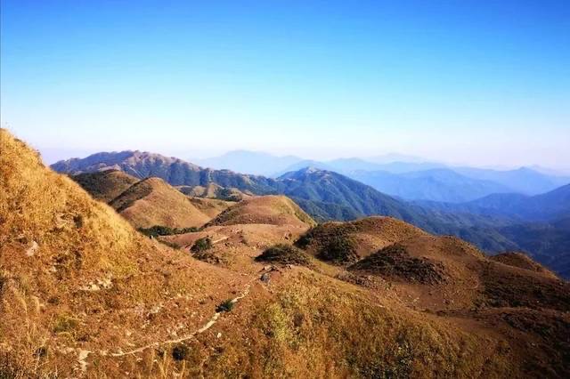 信宜大云雾山七峰纵走aa
