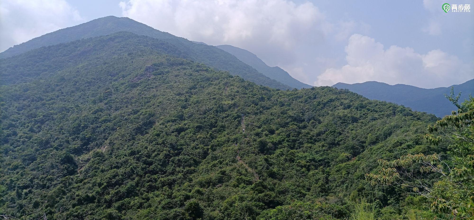 深圳十峰之大雁顶三角山